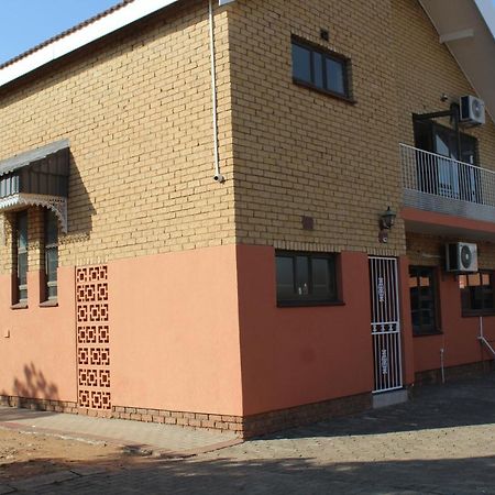 Onyx Villa Кимбърли Екстериор снимка